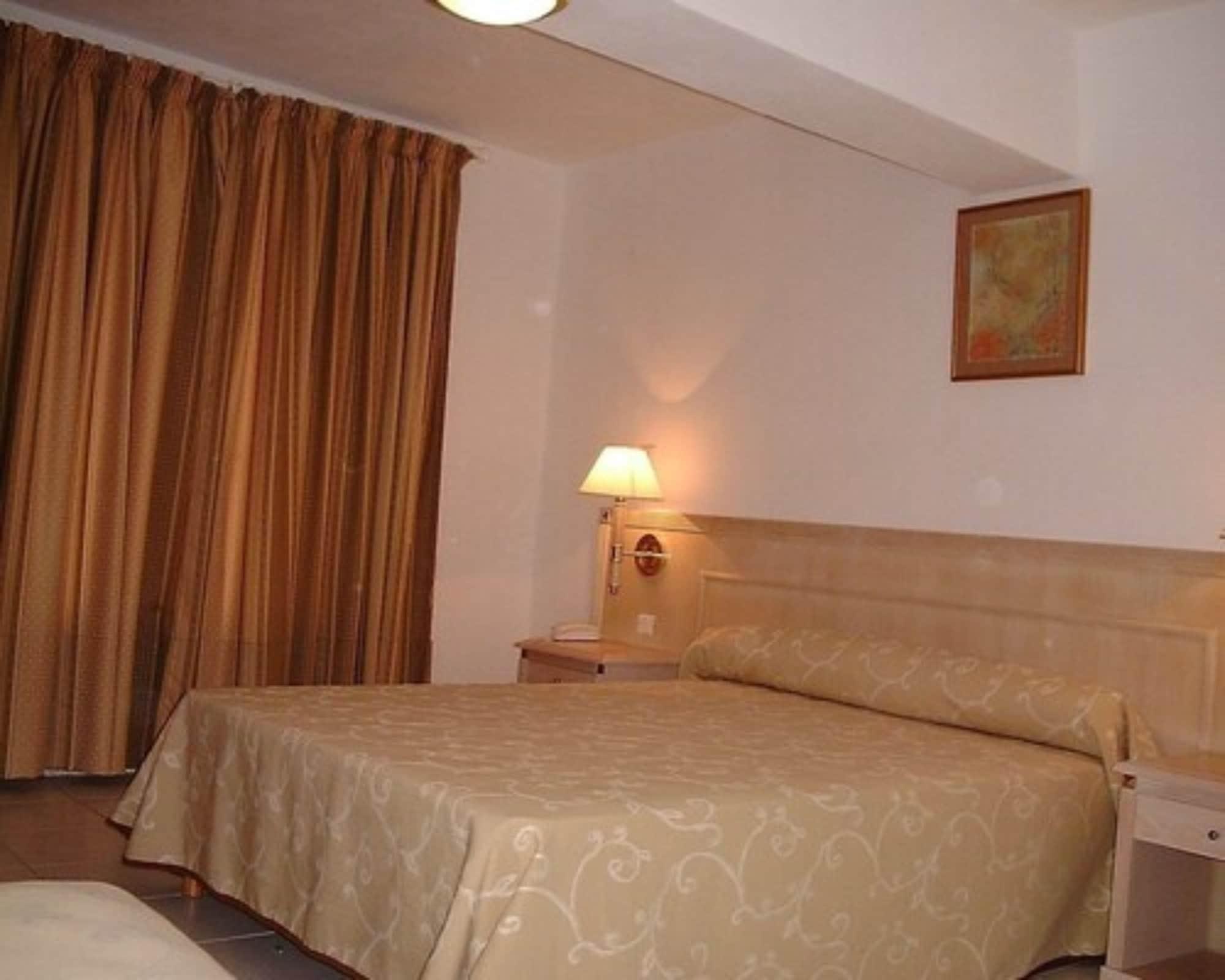 Hotel Residence San Pieru Tarcu Dış mekan fotoğraf