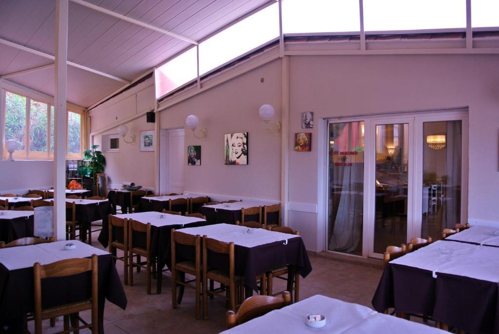 Hotel Residence San Pieru Tarcu Dış mekan fotoğraf